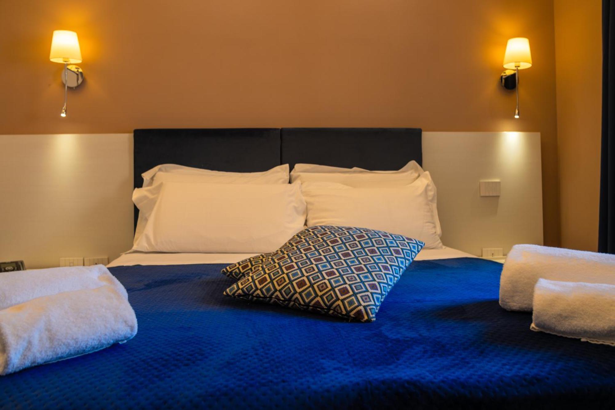 Hotel Palazzo Cappuccini Art Relais Napoli Esterno foto